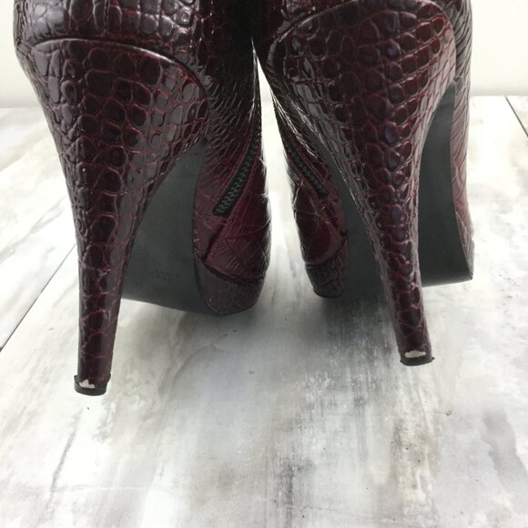 White House Black Market Crocodile Paulette Wine Peep Toe Booties 7 - Picture 13 of 14